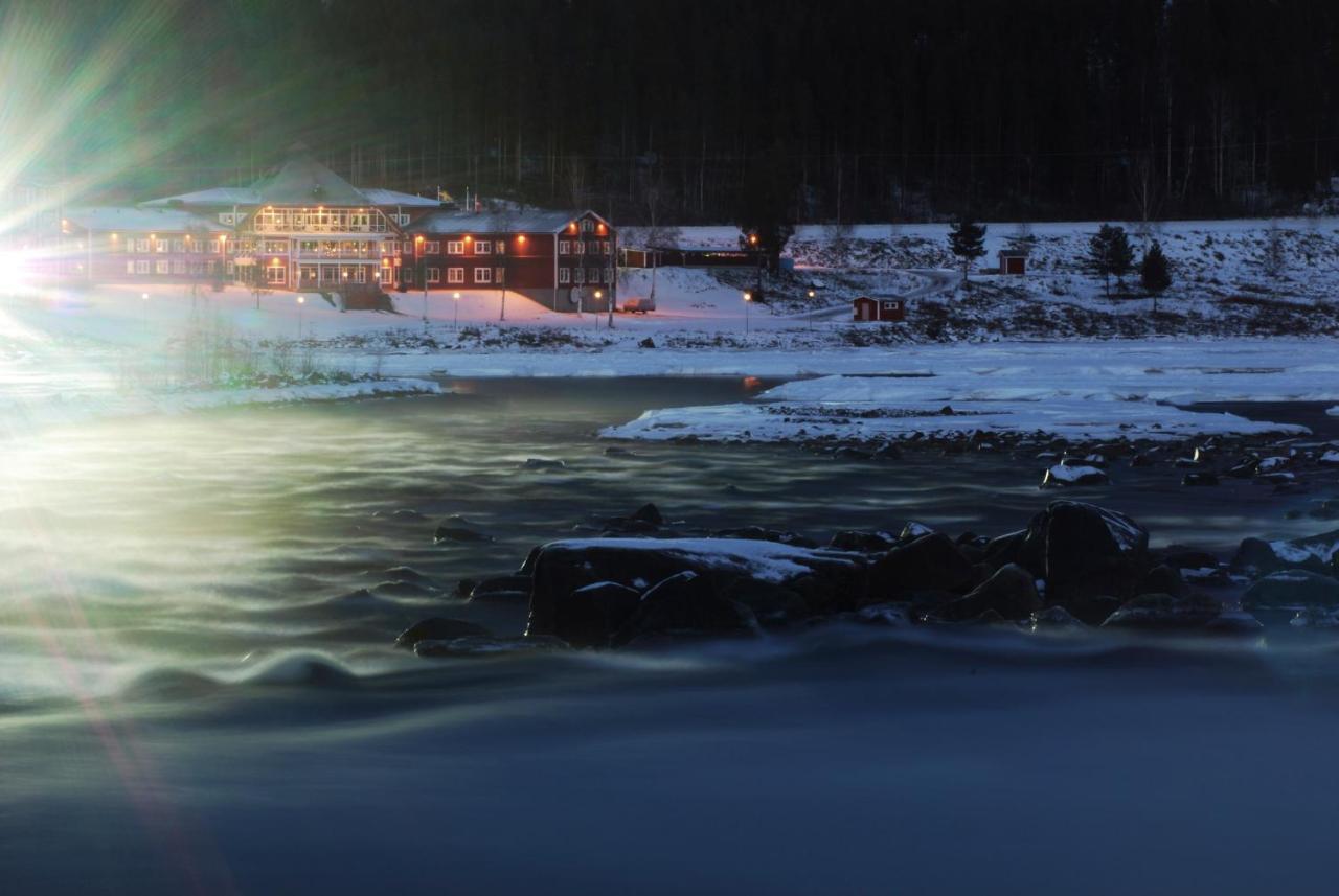 Hotell Storforsen Bredsel ภายนอก รูปภาพ